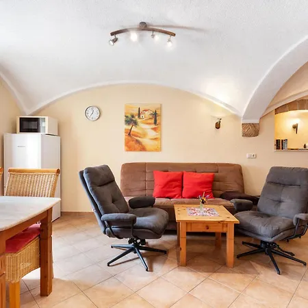 Ahrens * Ehrenberg (Saxony)